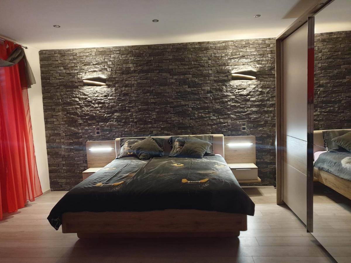 Room Petra In Centertown 塞尼 外观 照片