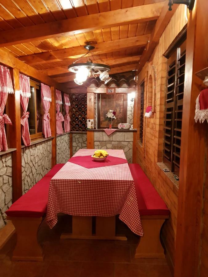 Room Petra In Centertown 塞尼 外观 照片